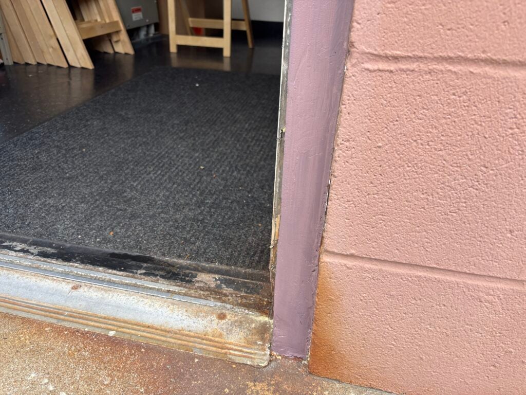 Commercial Door Repair in Shawnee Mission — shawnee mission
