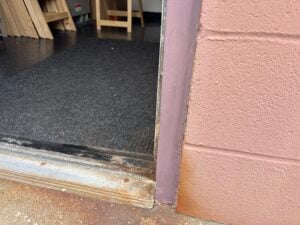 Commercial Door Repair in Shawnee Mission — shawnee mission