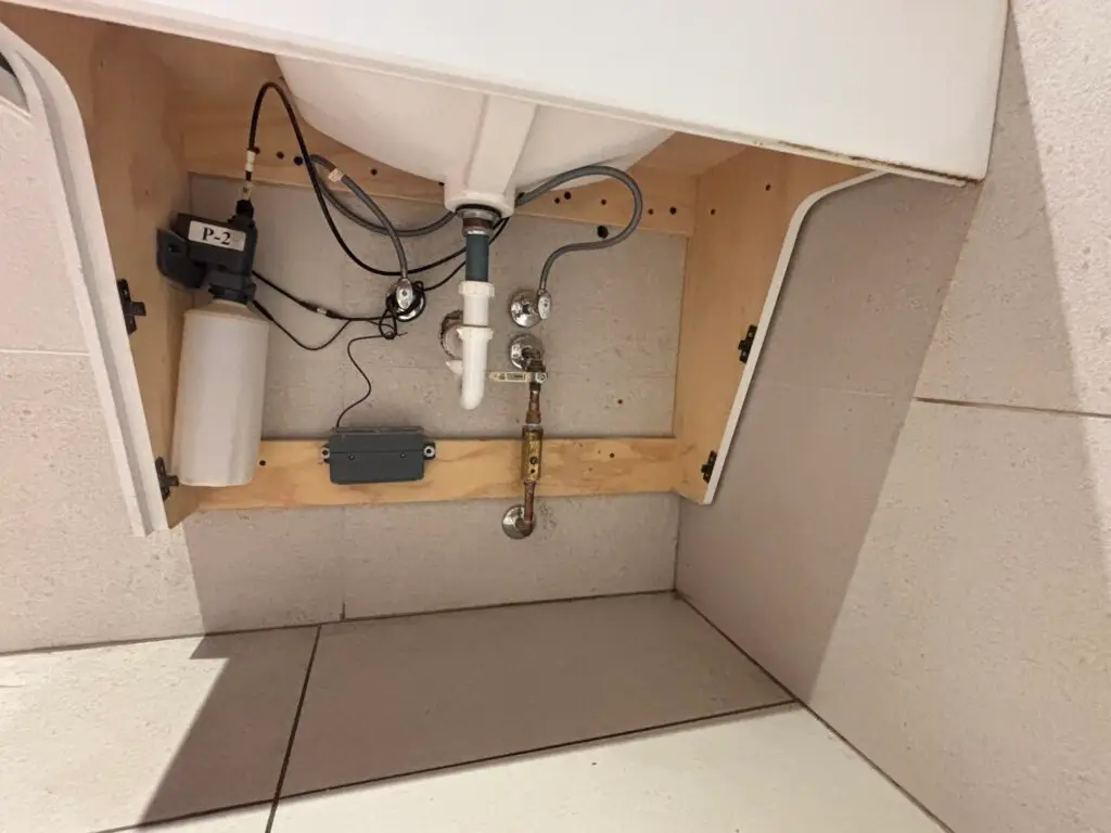Bathroom Faucet Replacement in Leawood — bathroom faucet replacement
